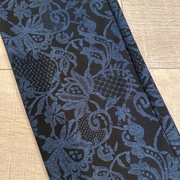 CHICOS FABULOUSLY SLIMMING WOMENS BLUE PRINT SIZE 2 ANKLE PULL ON PANTS - Picture 3 of 9